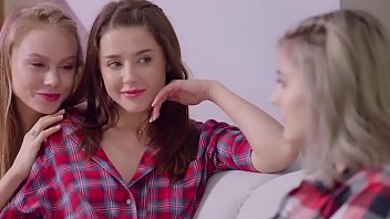 เลียหี เลสเบี้ยนฝรั่ง18+ หีสวย หีฝรั่ง หี